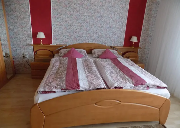 Haus Alexandra Апартаменты Schoneberg (Bad Kreuznach)